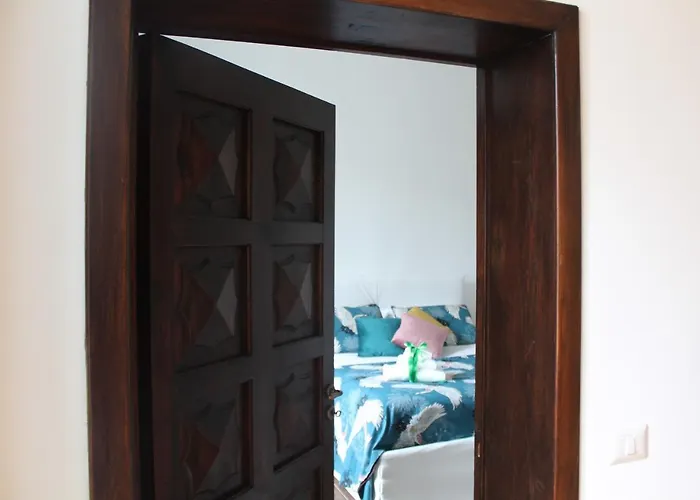 Albadamar Terrace * Trani